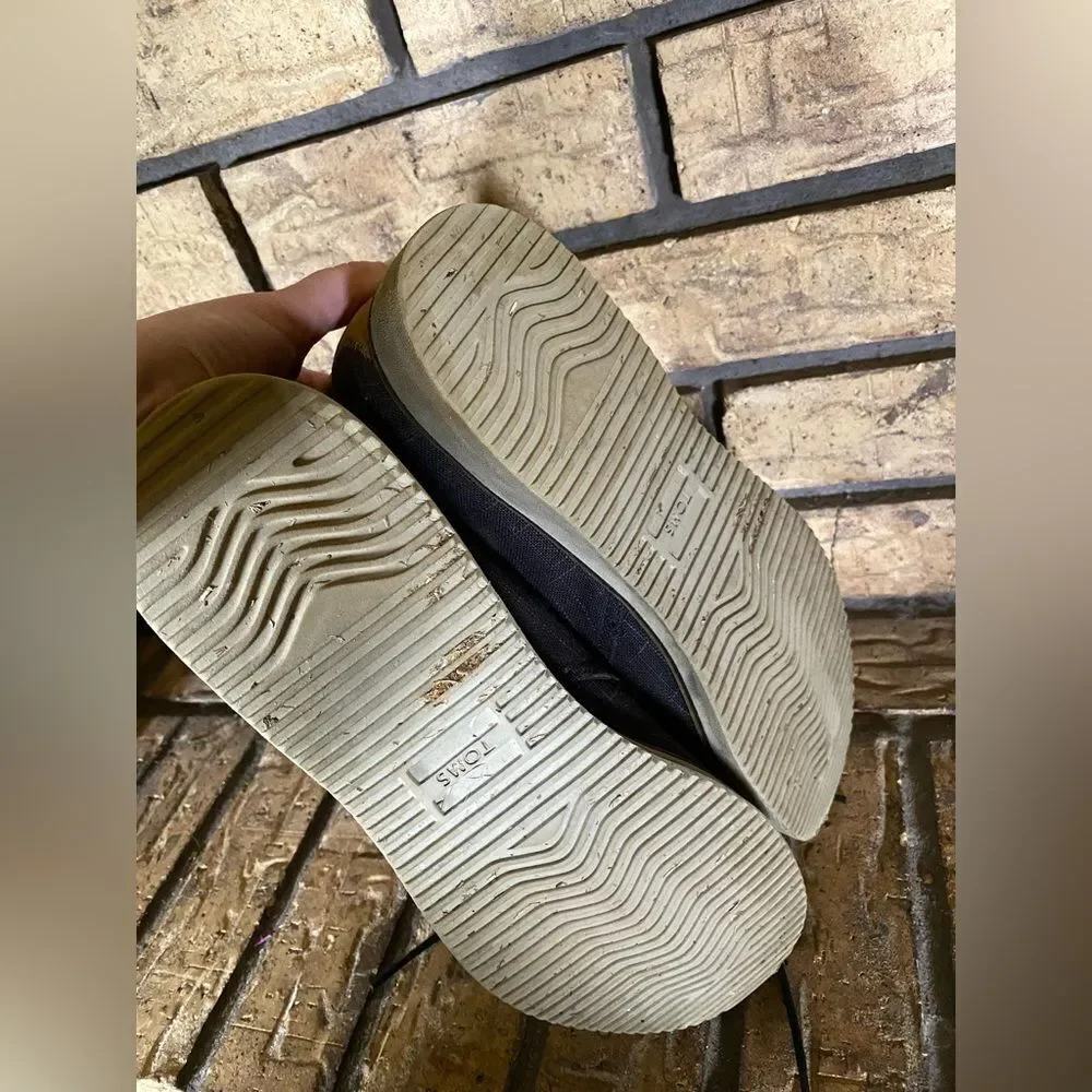 Toms loafers‎